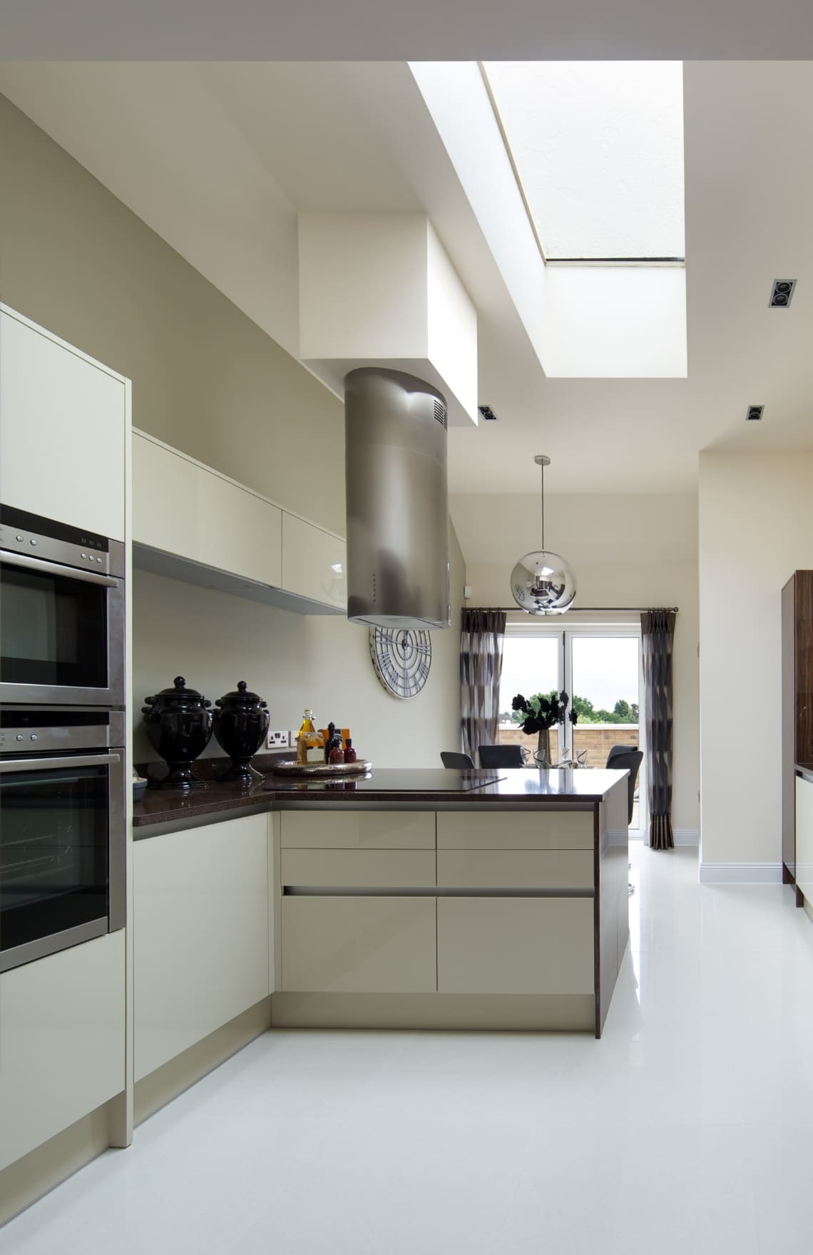 Benefits of Two-Pack Cabinet Doors